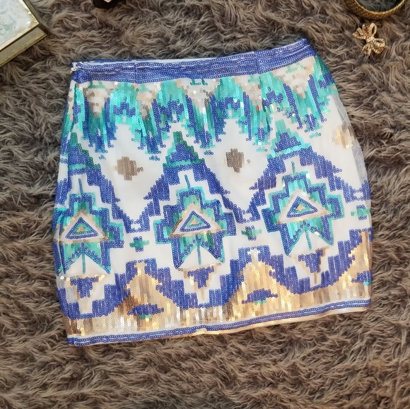 TOBI Aztec Printed Sequin Mini Skirt - Picture 2 of 4